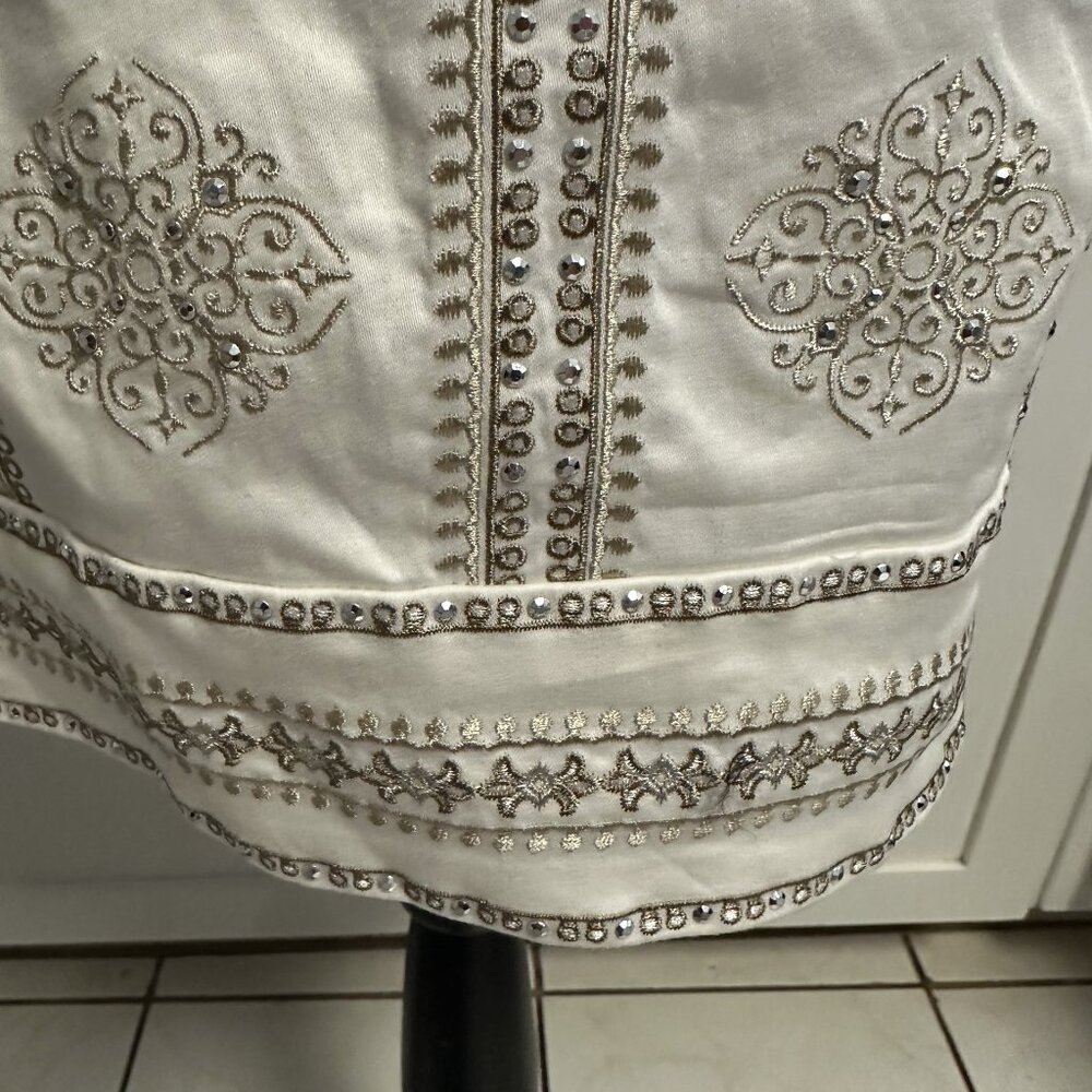 White House Black Market Strapless White and Gold Dress - Picture 4 of 12
